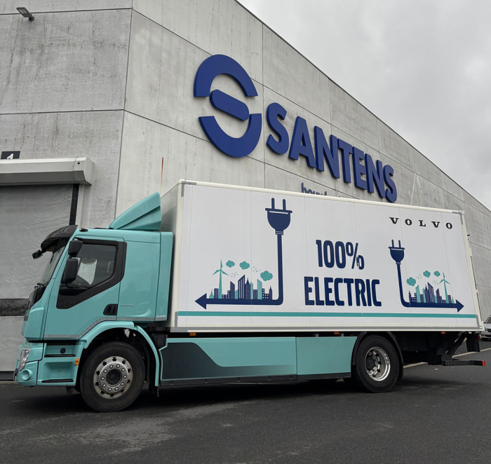 Op weg naar groener transport: Santens test de Volvo F40